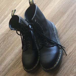 Dr. Martens 1460W - Black - 6 Women’s - Used